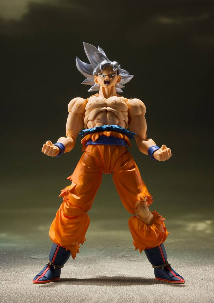 DRAGON BALL SUPER - Figurine Figuarts - Son Goku Ultra Instinct - 14cm 