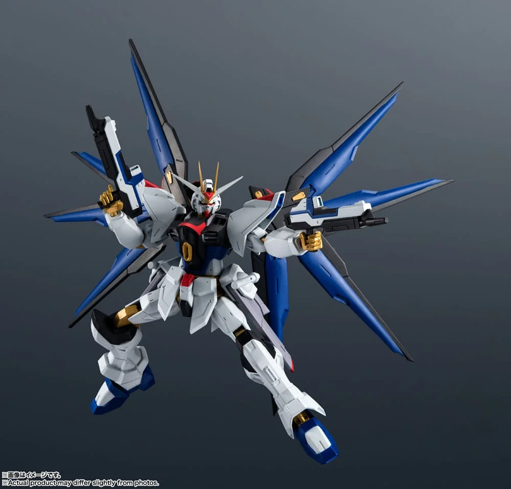 GUNDAM - Gundam Seed Destiny ZGMF-X20A - Action Figure 15cm