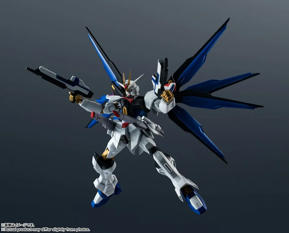 GUNDAM - Gundam Seed Destiny ZGMF-X20A - Action Figure 15cm