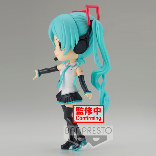 HATSUNE MIKU - V4X ( Vers. A ) - Q Posket 14cm